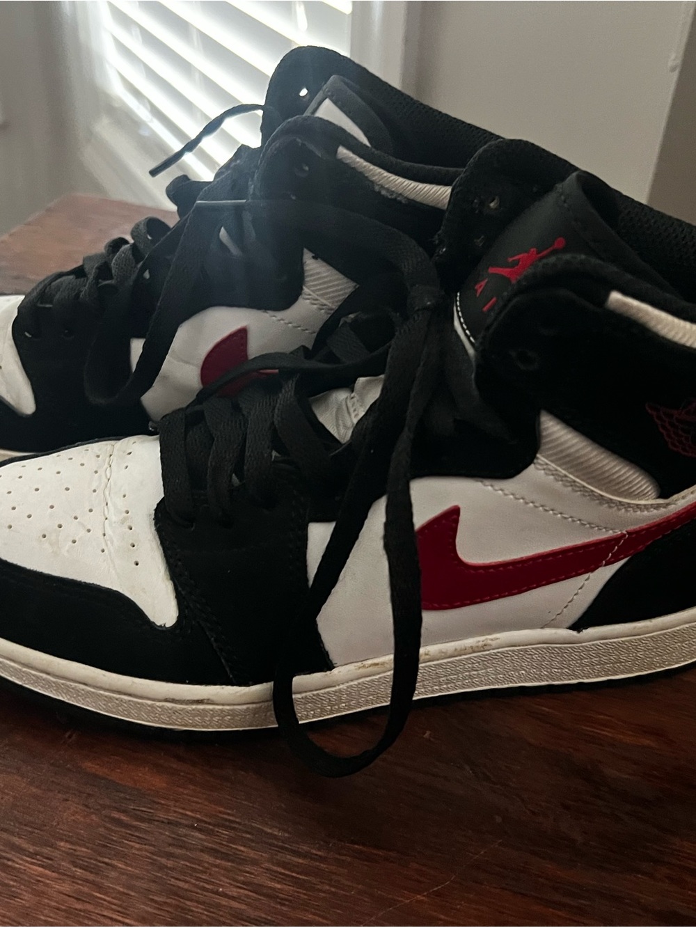Nike Air Jordan 1 Mid GS Black White Gym Red Youth 4.5Y - Picture 4 of 10